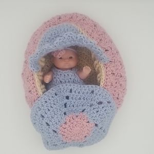 Convertable Cupcake Purse and Bassinet with Baby